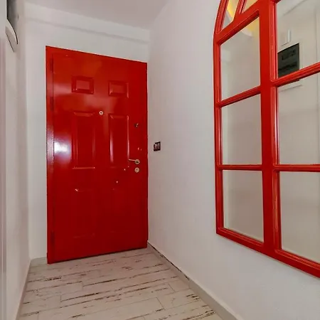 Kaya Koey'de Oezel Havuzlu, 5 Yatak Odali Lueks Albera Villa *